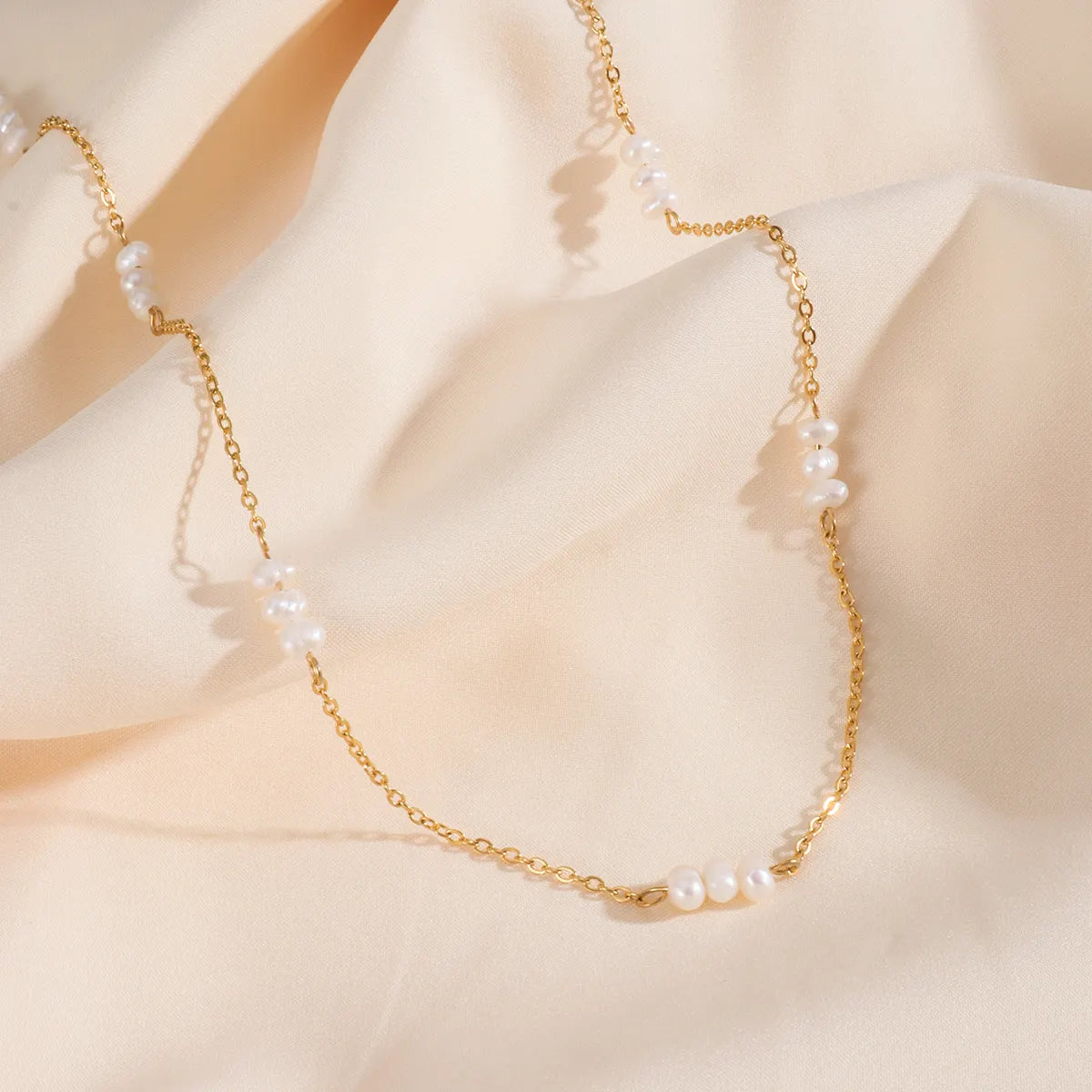 Alani Triple Pearl Necklace