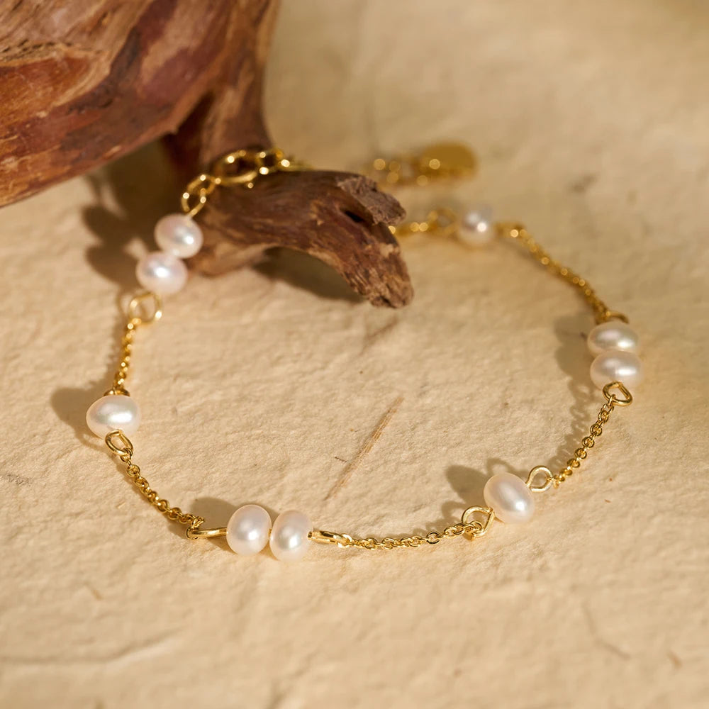 Gwen Pearl Bracelet