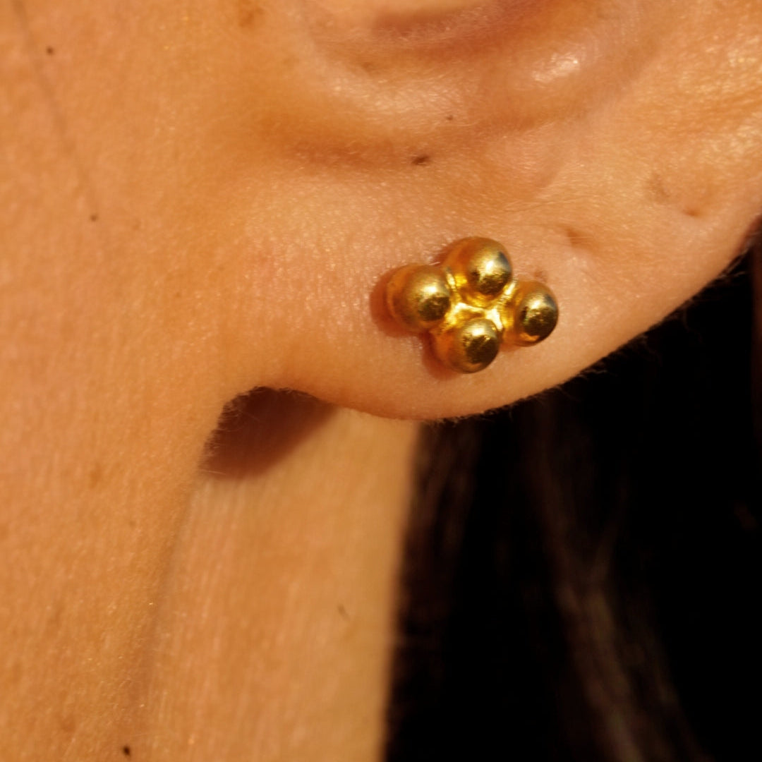 Dots of Gold Earring Studs