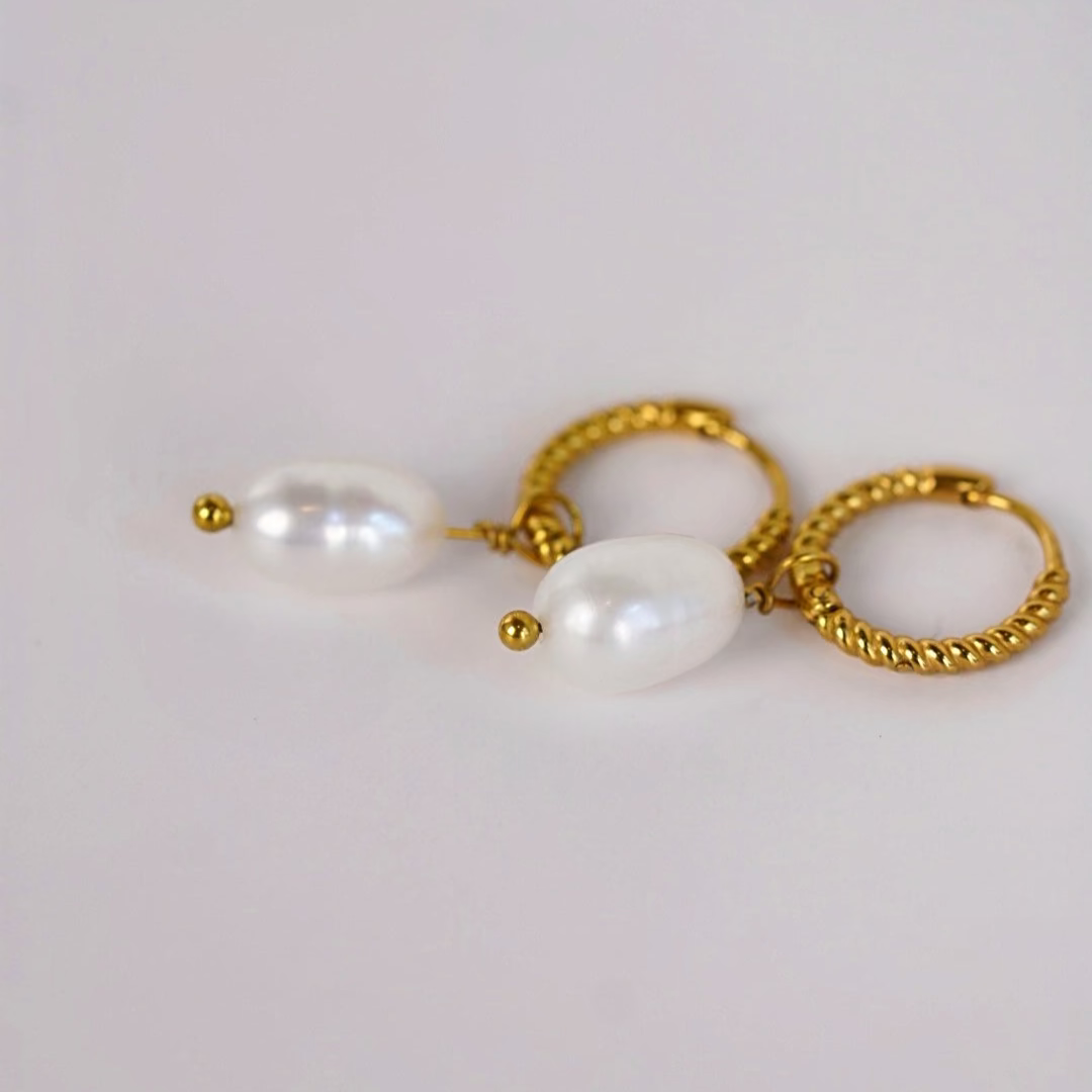 Spiral Drop Pearl Huggies