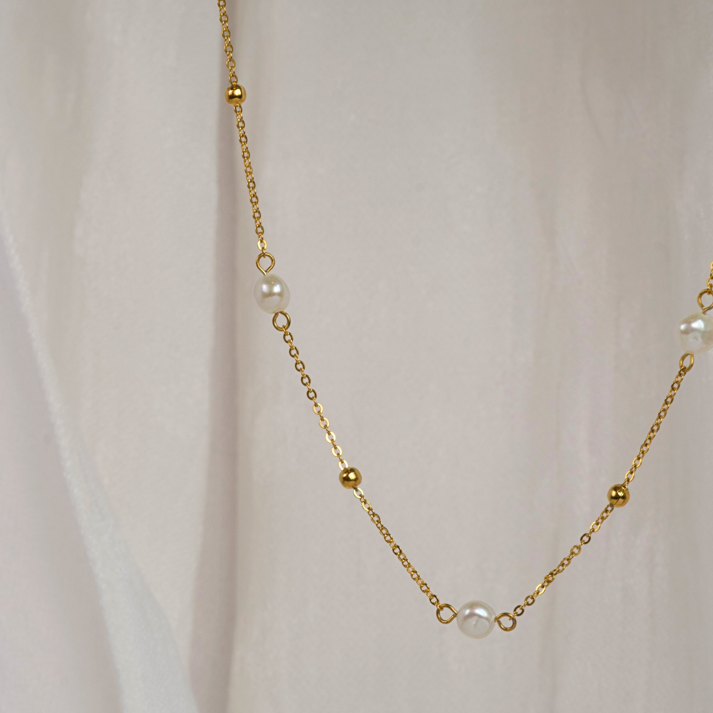 Coastal Loop Necklace