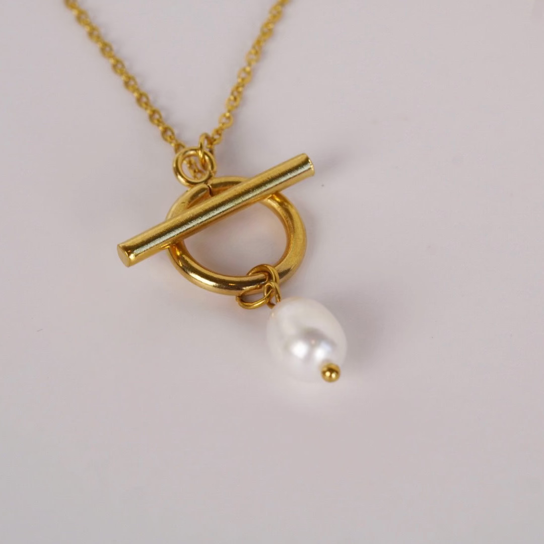 Drop Pearl Necklace