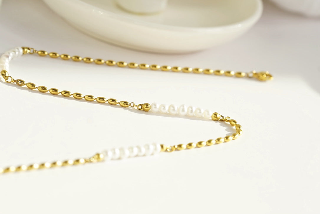 Golden Shoreline Necklace