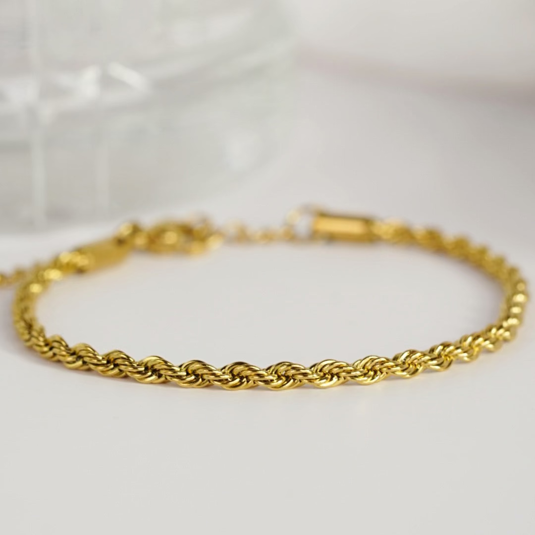 Twisted Beauty Bracelet