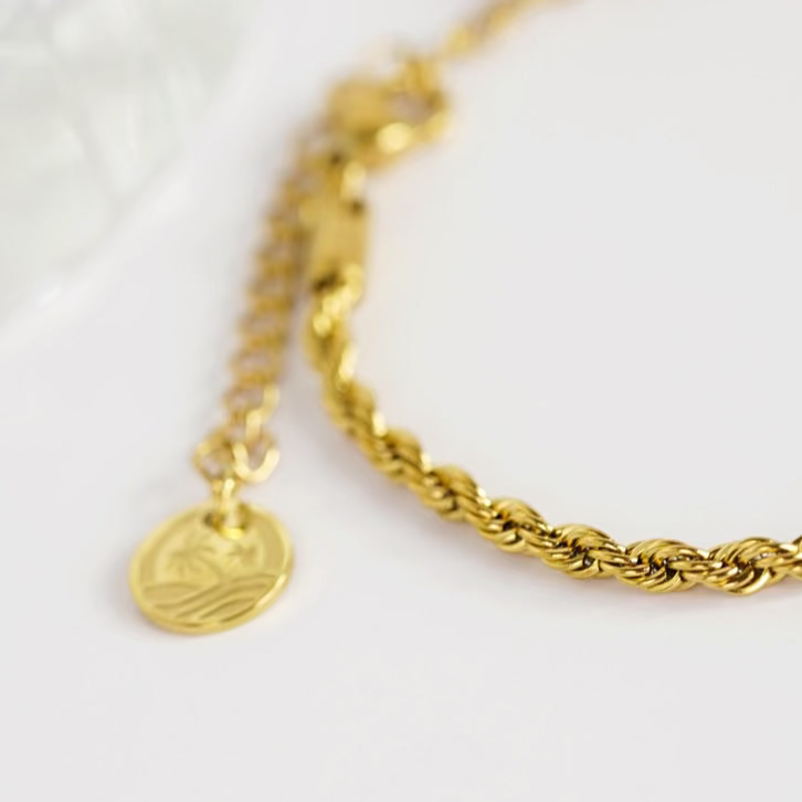 Twisted Beauty Bracelet